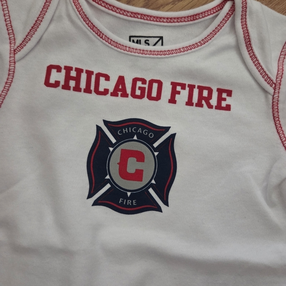 MLS Chicago Fire Baby Bodysuit 2pc New 3-6M - Picture 5 of 7